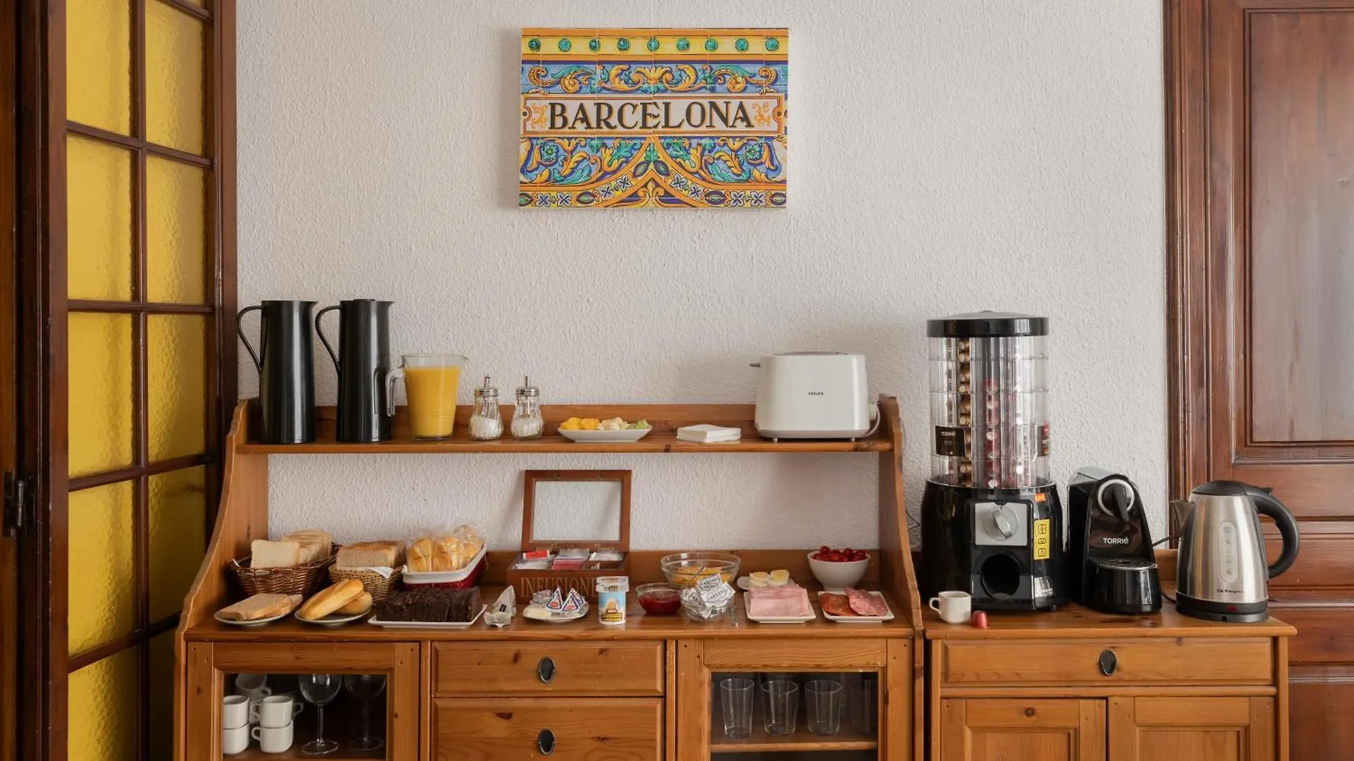 Bed & Breakfast Ally'S Bed&Breakfast, Barcelona