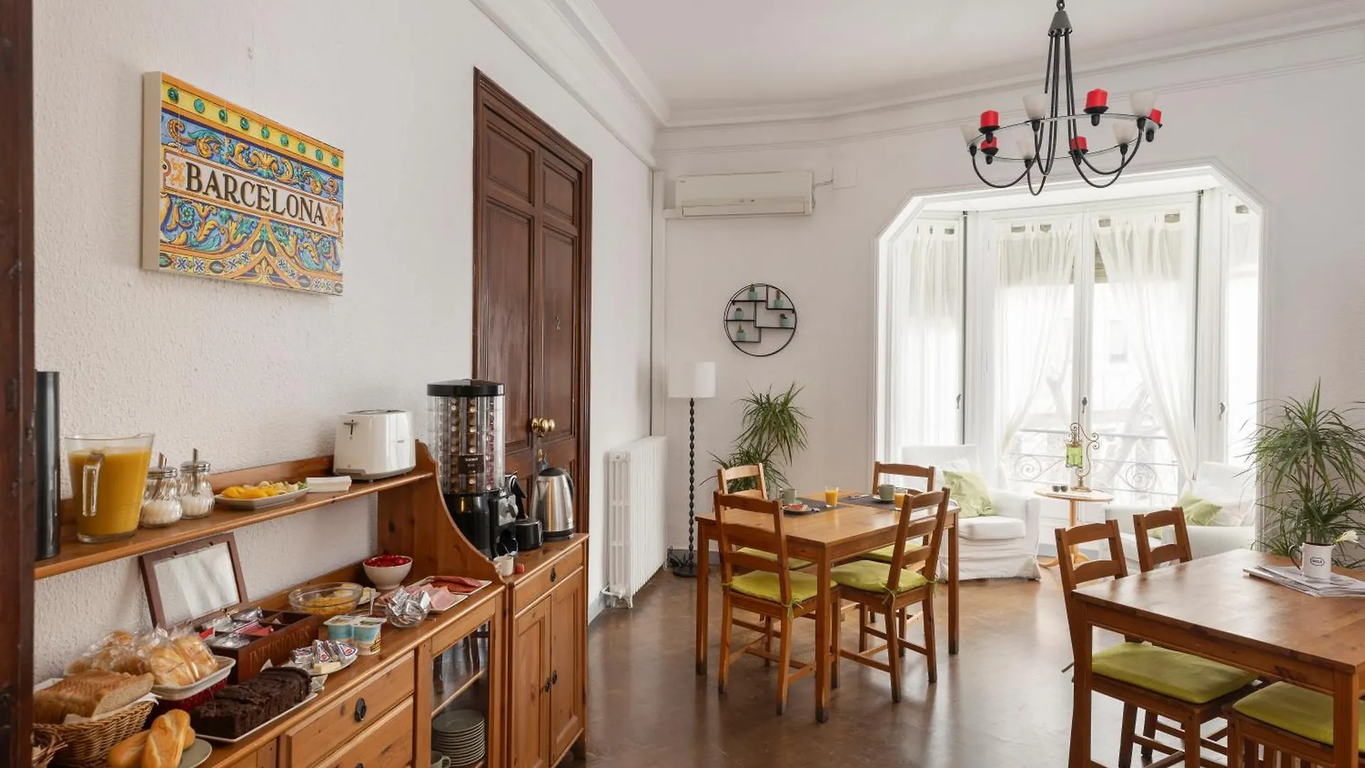 Bed & Breakfast Ally'S Bed&Breakfast, Barcelona